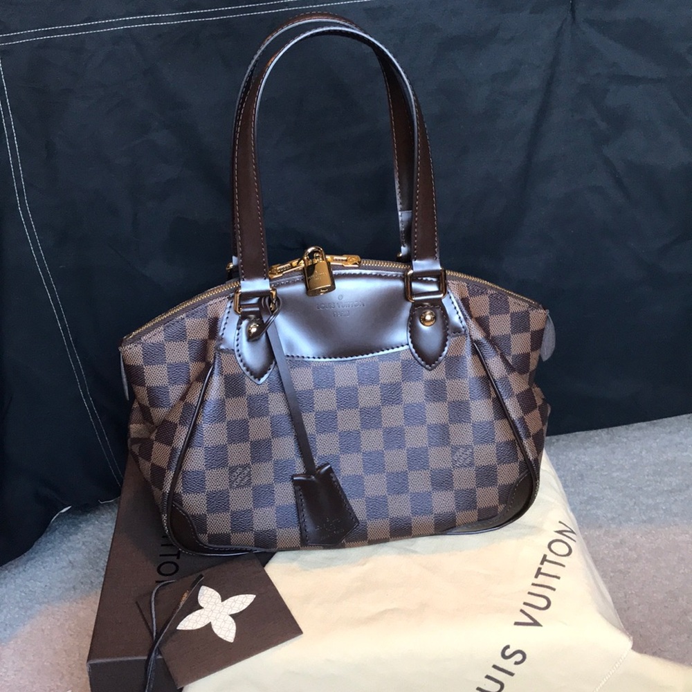 perfect condition Authentic LV verona purse